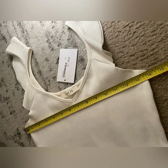 JOLIE boutique 🤍🤍White Ruffle Sleeve Crop Top NWT - Picture 8 of 11